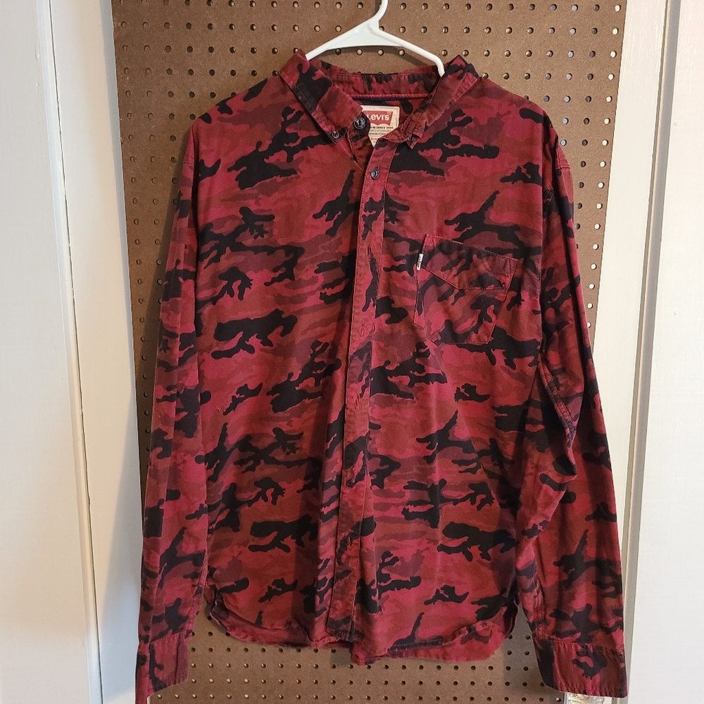 Vintage Y2K Levi's Red Camouflage Casual Button Down Shirt Sz XL